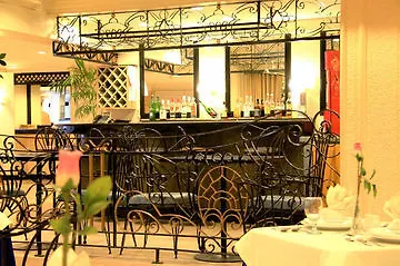 Palmas De 3* Manila