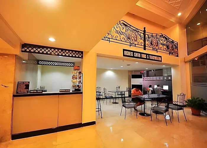 Hotel Palmas De Manila