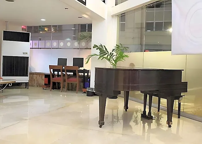 Hotel Palmas De