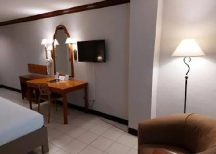 Hotel Palmas De 3*