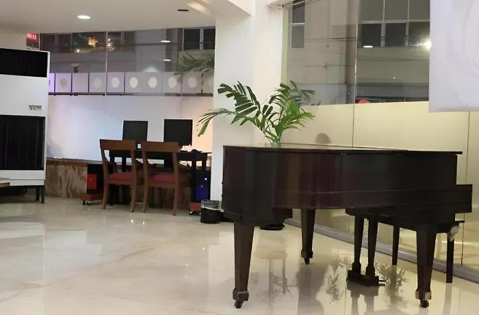 Hotel Palmas De Manila
