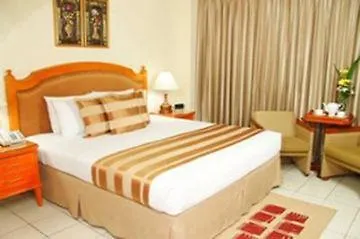 Palmas De 3*