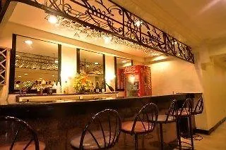 Palmas De 3* Manila