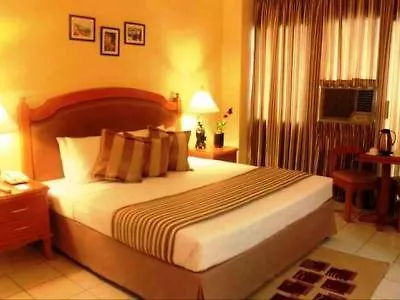 Palmas De 3* Manila